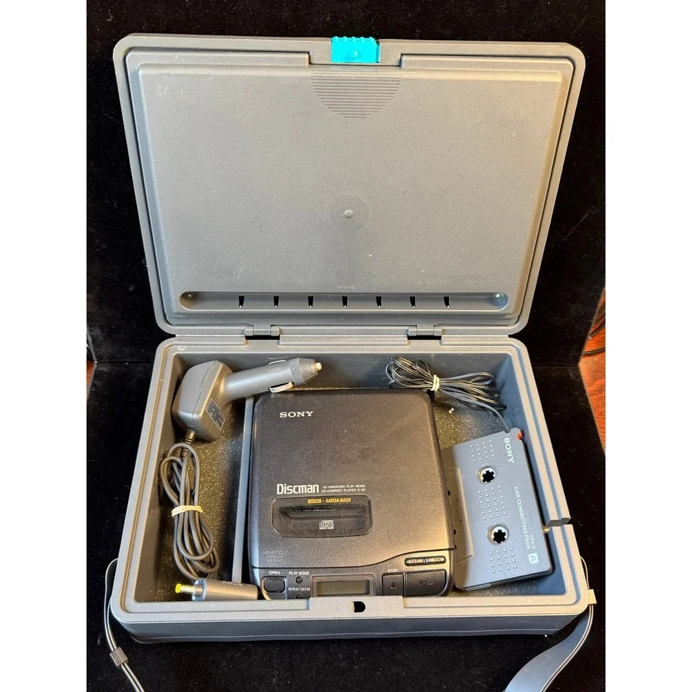 Vintage Sony Discman D-34 Portable CD Player- Mega Bass w/Car Kit and Case WORKS